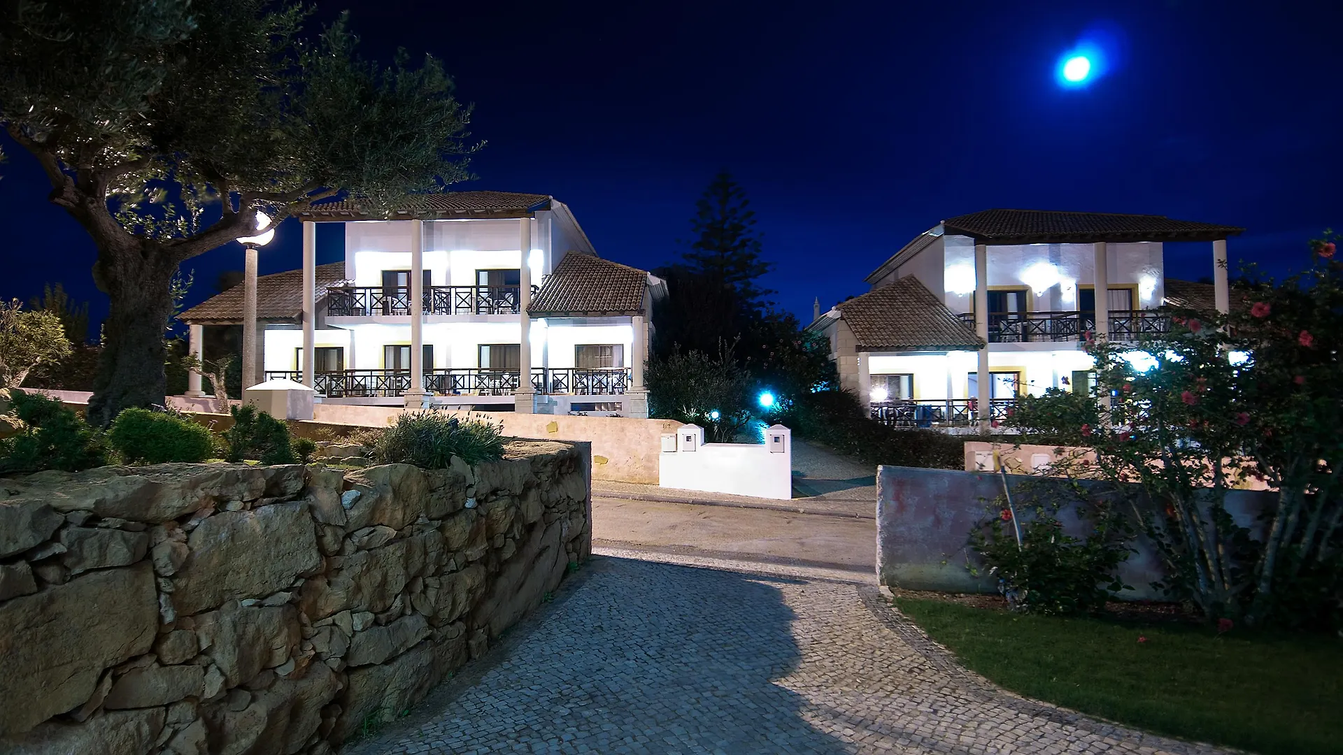 Luzmar Villas