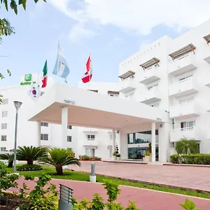 **** Resort Ocean View Arenas México