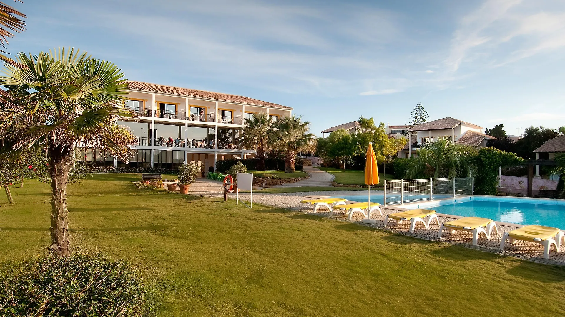 **** Vakantiepark Luzmar Villas Portugal
