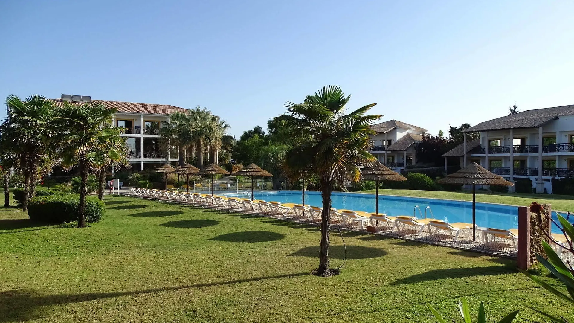 **** Vakantiepark Luzmar Villas Portugal